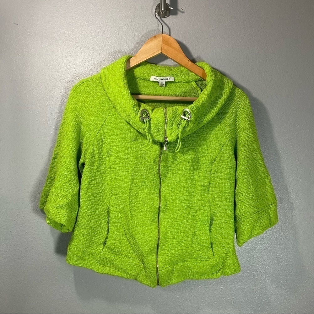 St. John lime green knit cropped jacket size Medium zip up with front pocket